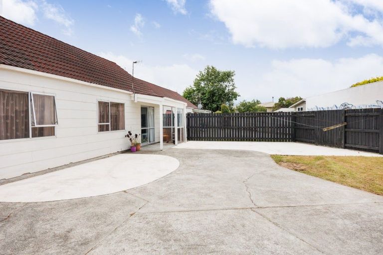 Photo of property in 23a Rhodes Drive, Kelvin Grove, Palmerston North, 4414