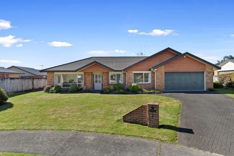 Photo of property in 15 Thistlewood Avenue, Hamilton East, Hamilton, 3216