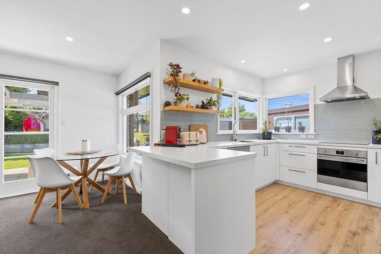 Photo of property in 30 Wimborne Crescent, Aranui, Christchurch, 8061