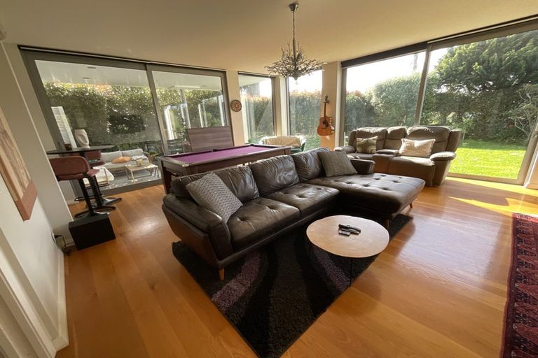 Photo of property in 276 Lake Road, Hauraki, Auckland, 0622