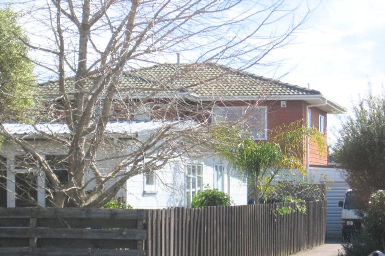 Photo of property in 75a Ngatai Road, Otumoetai, Tauranga, 3110