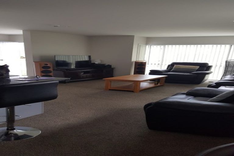 Photo of property in 49 Treestump Road, Takanini, 2112