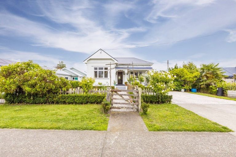 Photo of property in 59 Ferry Road, Clive, 4102