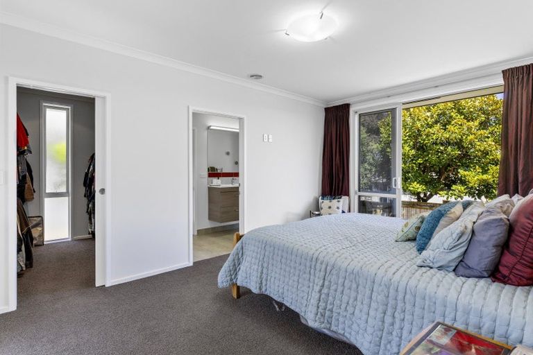 Photo of property in 7 Magnolia Rise, Waipahihi, Taupo, 3330