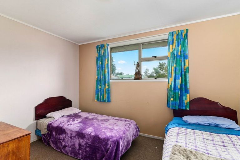 Photo of property in 28 Tania Crescent, Western Heights, Rotorua, 3015