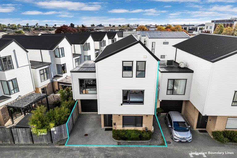 Photo of property in 4 Manahau Lane, Flat Bush, Auckland, 2019