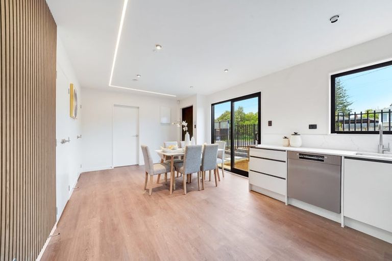 Photo of property in 1/30 Wellesley Road, Mangere Bridge, Auckland, 2022