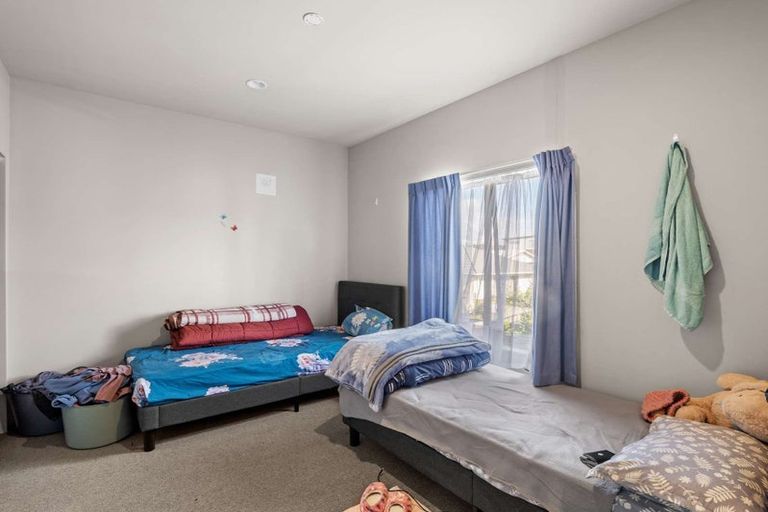 Photo of property in 50a Arawa Street, New Lynn, Auckland, 0600