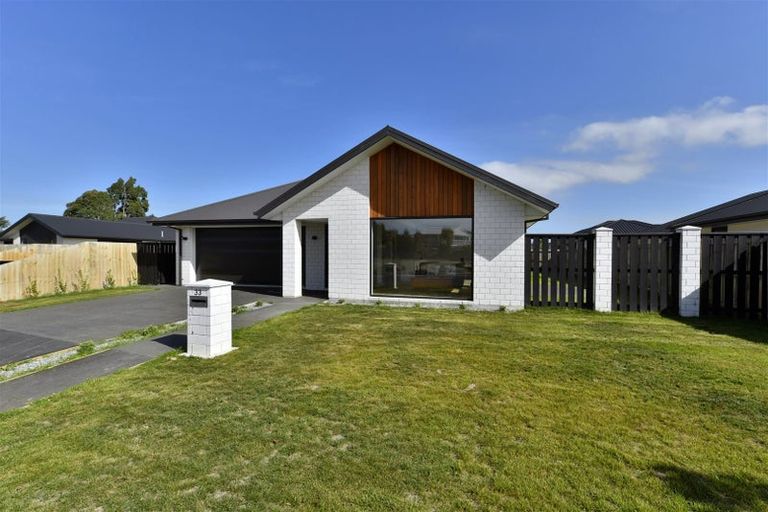 Photo of property in 33 Russell Lilley Drive, Rolleston, 7614