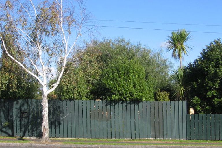Photo of property in 22 Russell Road, Manurewa, Auckland, 2102