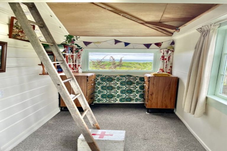 Photo of property in 81 Karaka Street, Castlecliff, Whanganui, 4501