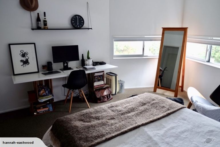 Photo of property in 11/2 Onslow Road, Khandallah, Wellington, 6035