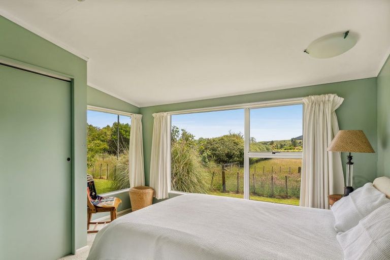 Photo of property in 27 Terrace Road, Reikorangi, Waikanae, 5391