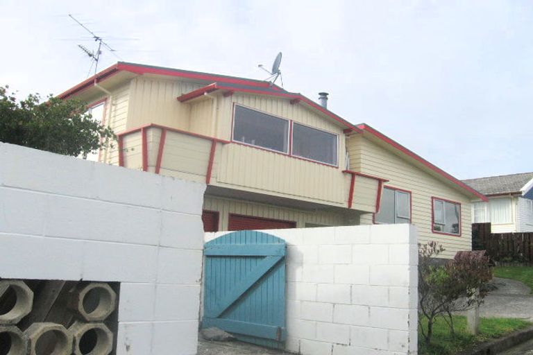Photo of property in 3 Lilac Lane, Maungaraki, Lower Hutt, 5010