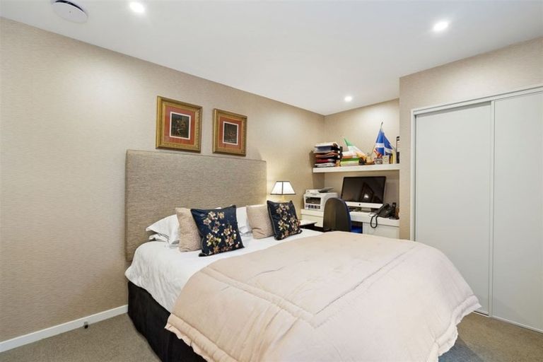 Photo of property in 8b Holmwood Road, Merivale, Christchurch, 8014