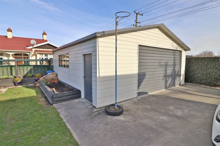 Photo of property in 32 Crombie Street, Gore, 9710