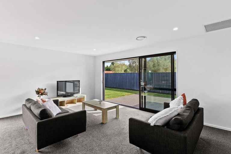 Photo of property in 12c Wykes Place, Amberley, 7410