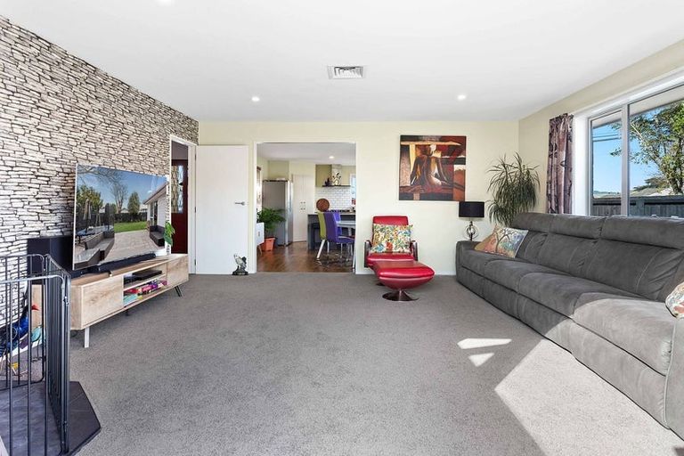 Photo of property in 308 Lake Terrace Road, Shirley, Christchurch, 8061