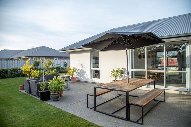 Photo of property in 29 Riverview Road, Rangiora, 7400
