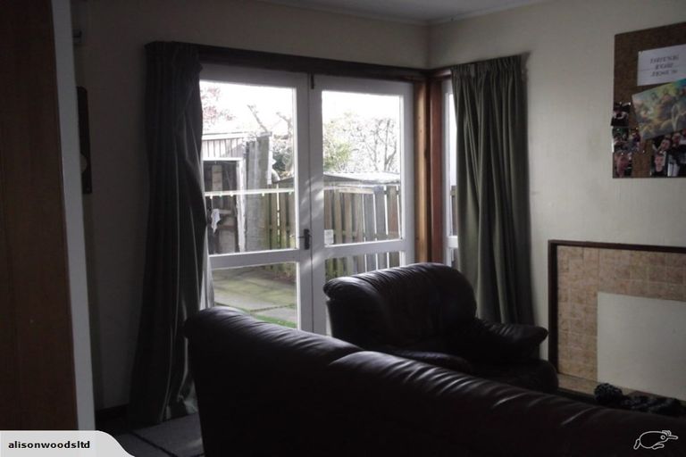 Photo of property in 27 Tika Street, Riccarton, Christchurch, 8041