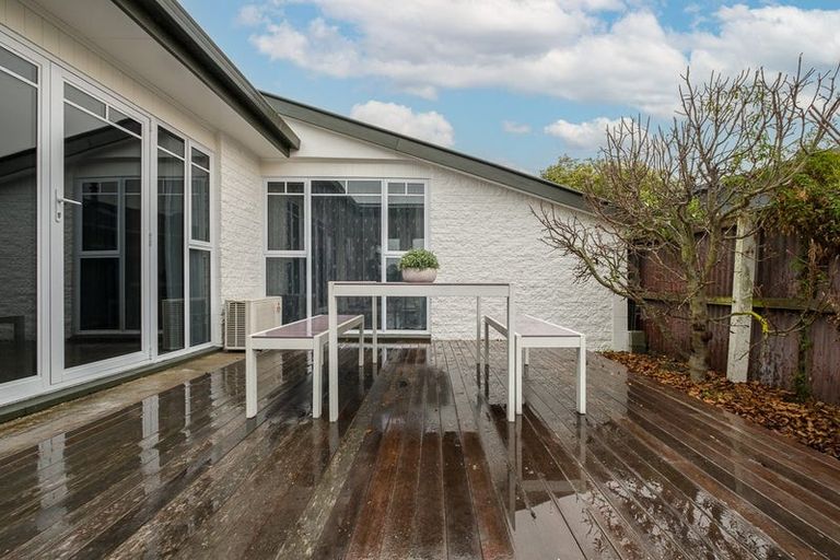 Photo of property in 175 Beach Road, North New Brighton, Christchurch, 8083