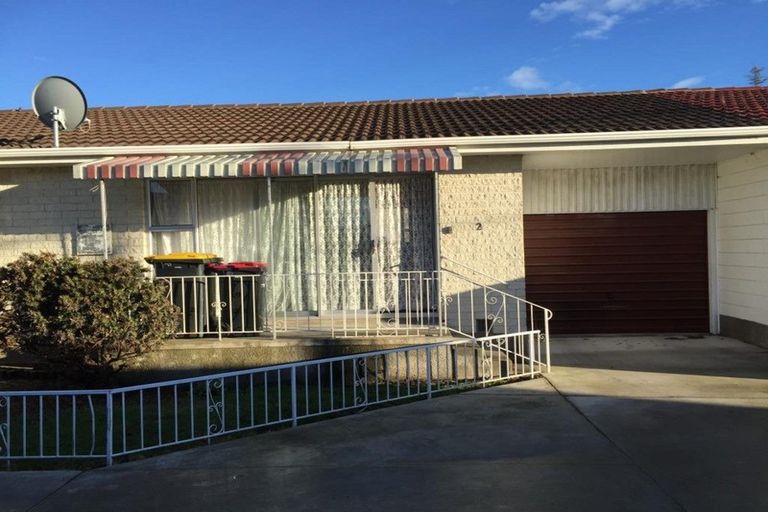 Photo of property in 2/64 Mathesons Road, Phillipstown, Christchurch, 8011