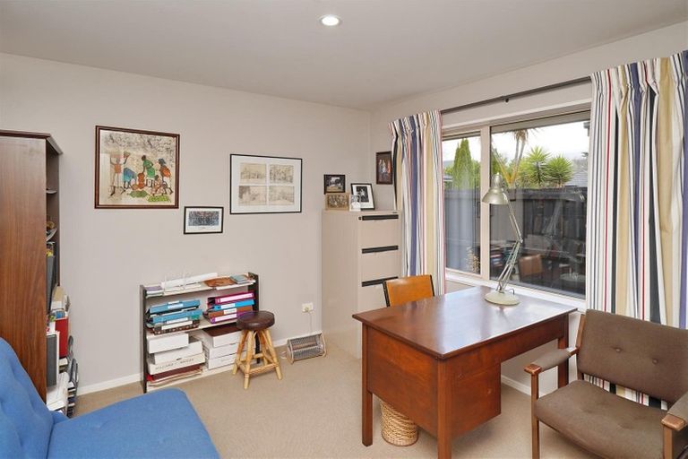 Photo of property in 9 John Campbell Crescent, Hillmorton, Christchurch, 8024