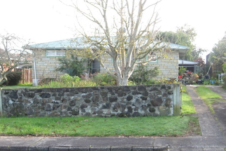 Photo of property in 1 Tui Crescent, Manurewa, Auckland, 2102