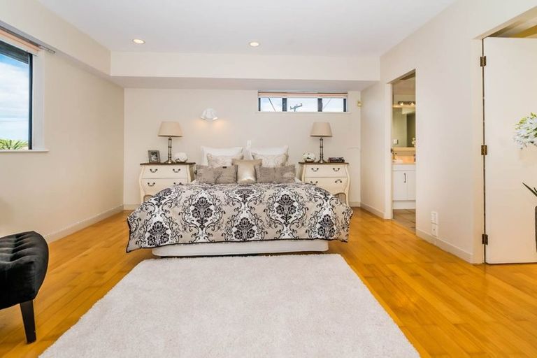 Photo of property in 29 Belmont Terrace, Milford, Auckland, 0620