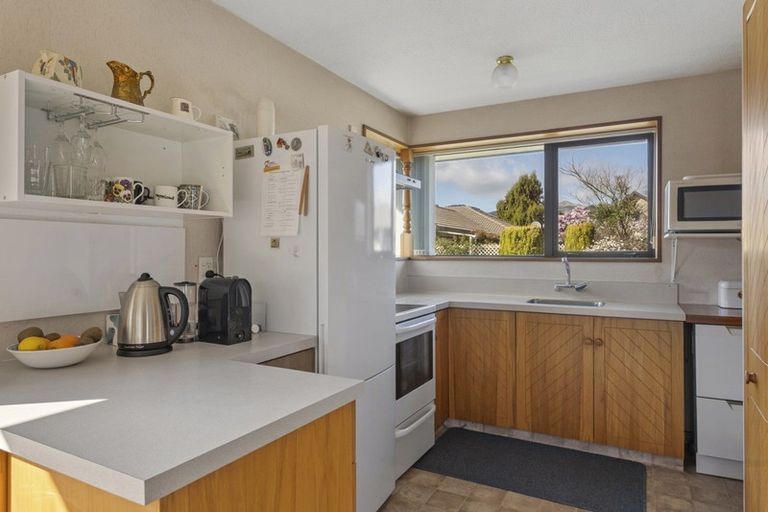 Photo of property in 1/5 Tuscany Place, Beckenham, Christchurch, 8023