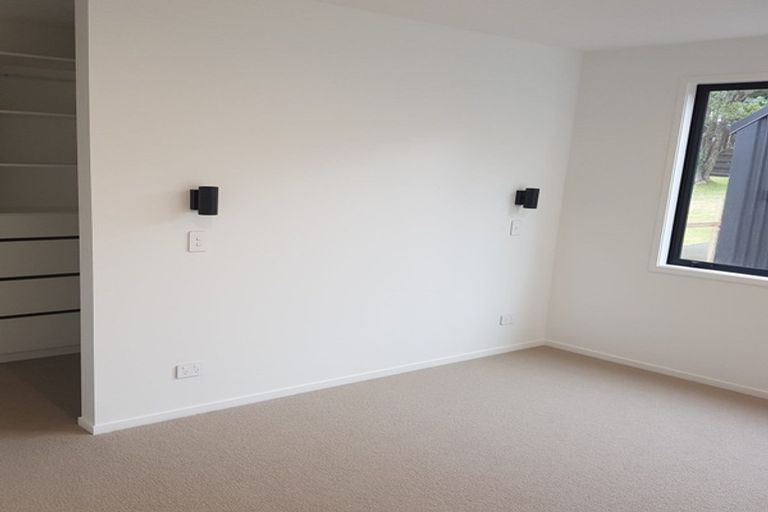 Photo of property in 13a Lorna Street, Lynmouth, New Plymouth, 4310