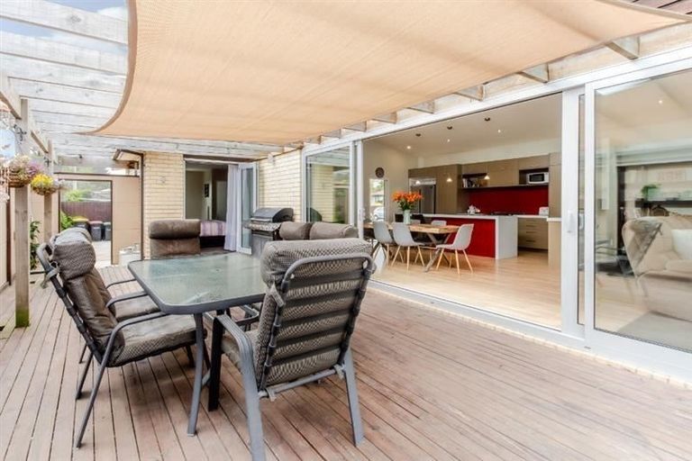 Photo of property in 2 Cameo Grove, Burwood, Christchurch, 8083