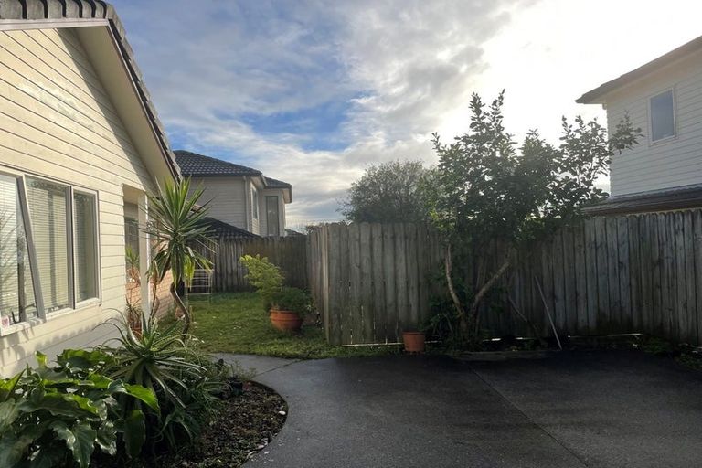 Photo of property in 11 Orbit Place, Flat Bush, Auckland, 2019