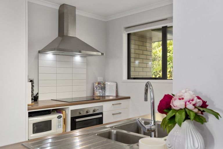 Photo of property in 12 Winspear Place, Omokoroa, 3114