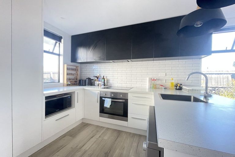 Photo of property in 1/8 New Brighton Road, Shirley, Christchurch, 8061