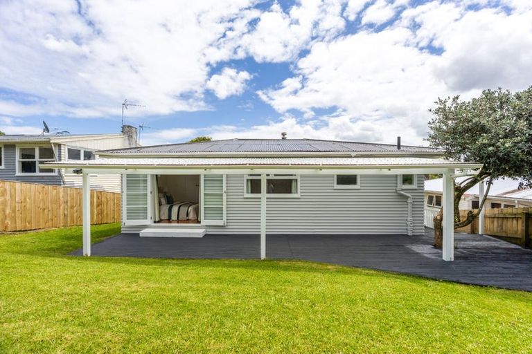 Photo of property in 2/13 Tilden Avenue, Hillcrest, Auckland, 0627