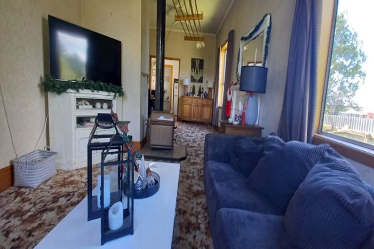 Photo of property in 37 High East, Nightcaps, 9630