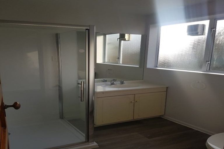 Photo of property in 1 Seton Street, Riccarton, Christchurch, 8011