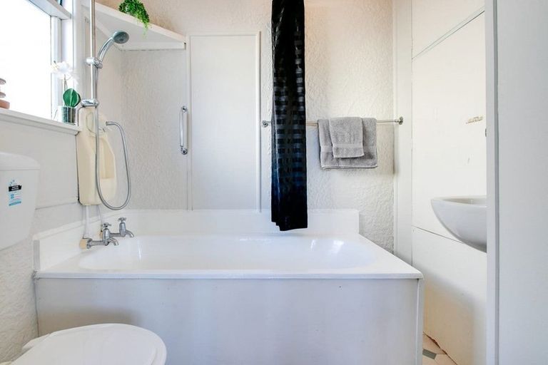 Photo of property in 607 Jervois Street, Mayfair, Hastings, 4122