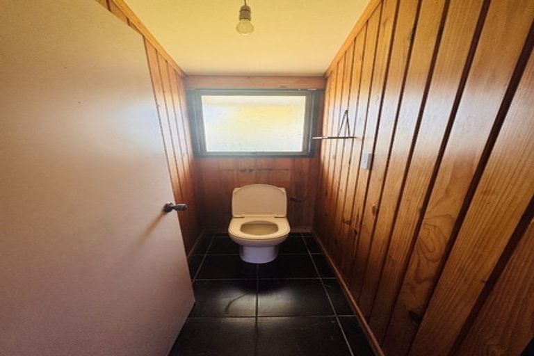 Photo of property in 2/211 Garnett Street, Raureka, Hastings, 4120