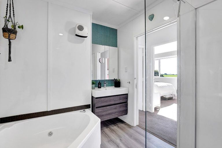 Photo of property in 304 York Road, Midhirst, Stratford, 4394