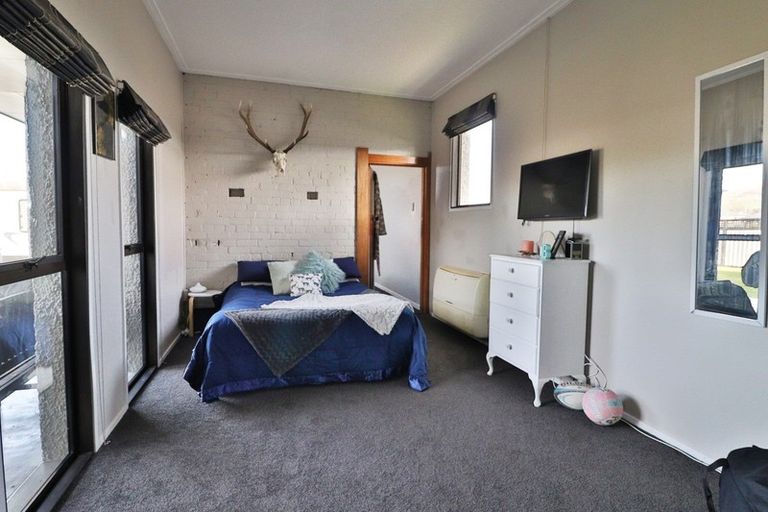 Photo of property in 32 Crombie Street, Gore, 9710