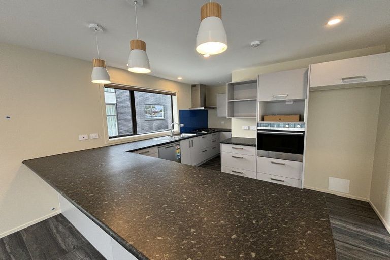 Photo of property in 2a Lowestoft Place, West End, Palmerston North, 4412