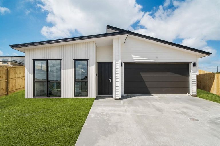 Photo of property in 32 Ta Moko Drive, Gulf Harbour, 0930