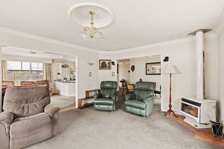 Photo of property in 9 Kapu Grove, Whalers Gate, New Plymouth, 4310