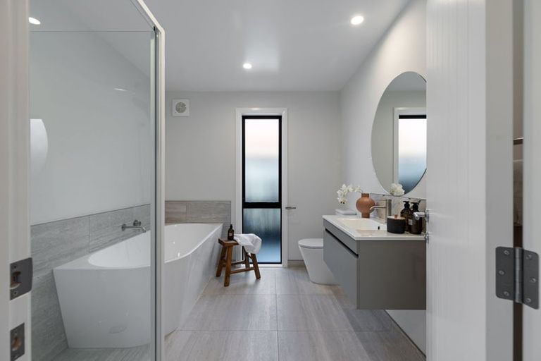 Photo of property in 7 Samuel Place, Terrace End, Palmerston North, 4410