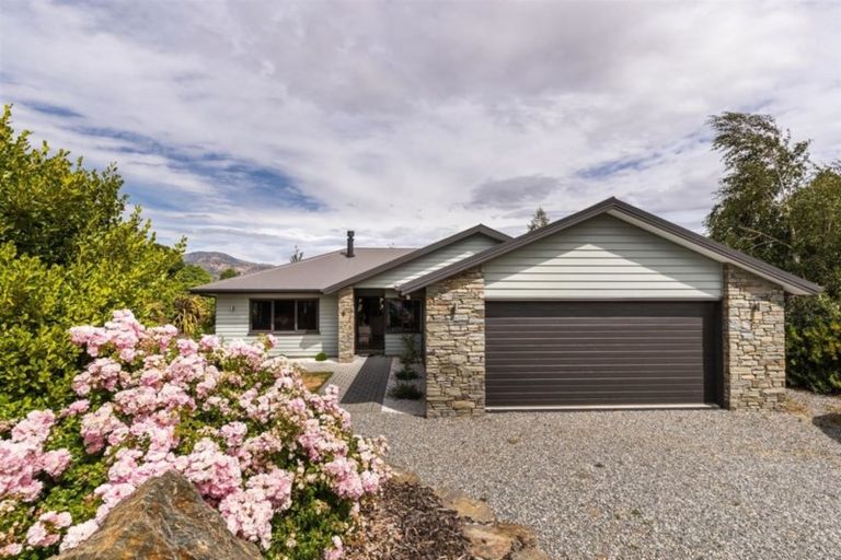 Photo of property in 82 Nichol Street, Lake Hawea, Wanaka, 9382