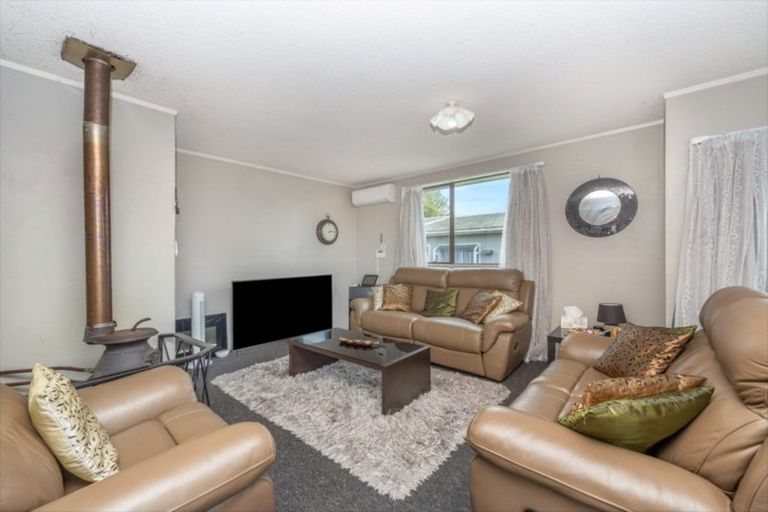 Photo of property in 28 Sain Crescent, Morrinsville, 3300