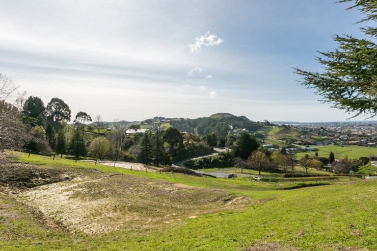 Photo of property in 3 Te Roera Drive, Taradale, Napier, 4112