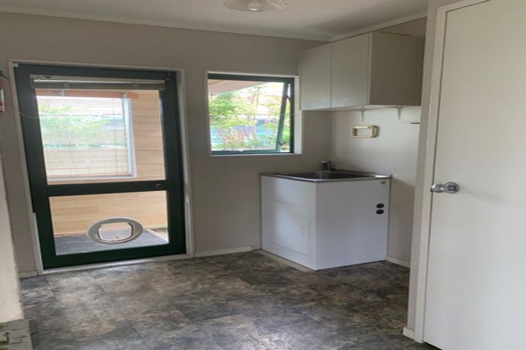 Photo of property in 3a Mawney Road, Henderson, Auckland, 0610